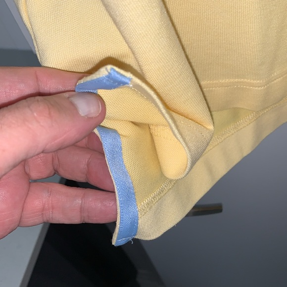IZOD Mens Polo shirt like new size XL, yellow in colour. EUC - Picture 9 of 12